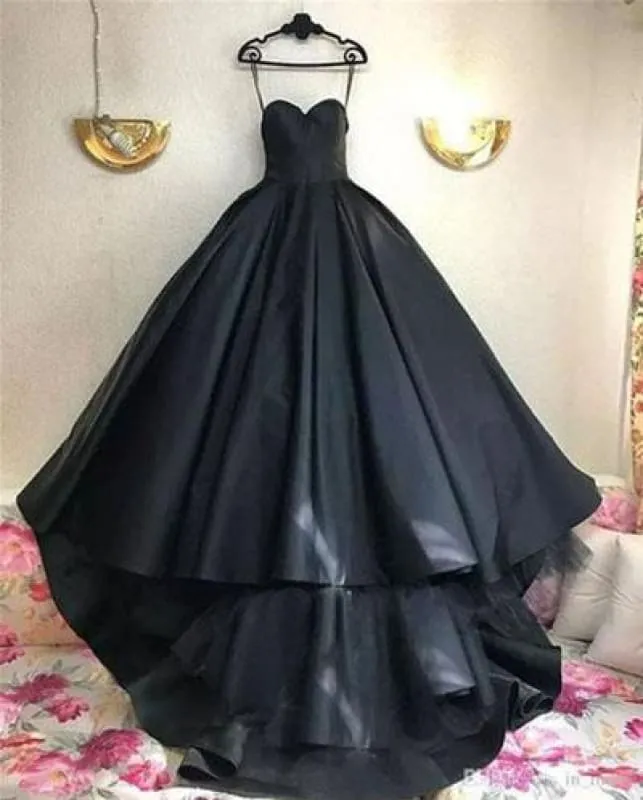 Black Sweetheart Prom with Train Charming Long Ruched Evening Dress