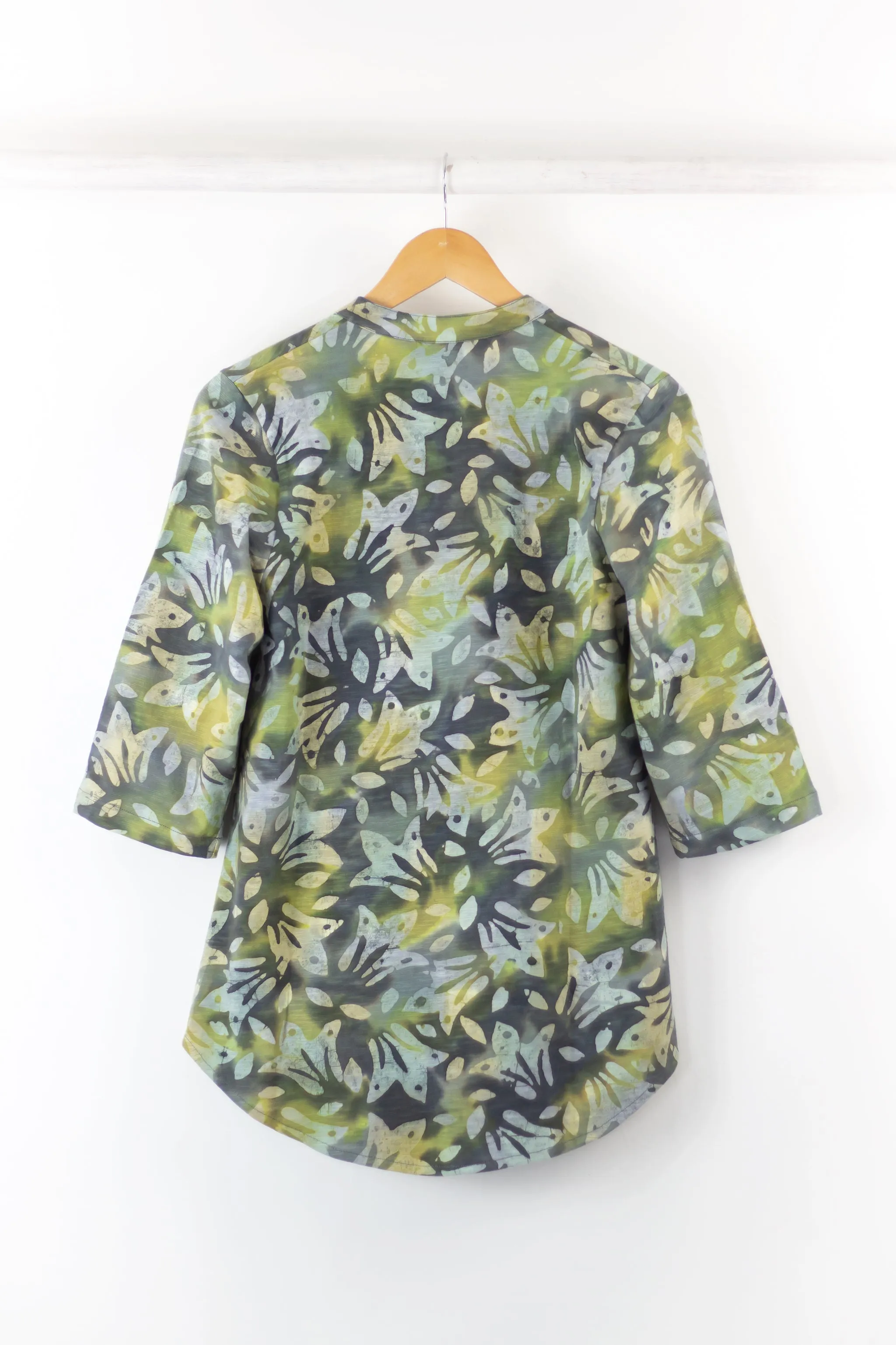 Deep V Tunic 1048 - Tulis Gris, Azul, Conch