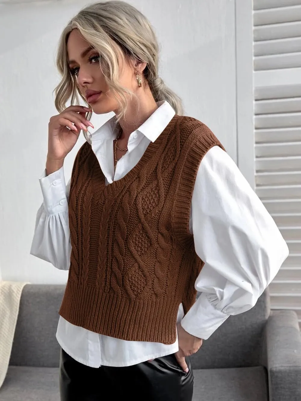 Jumppmile Womens V Neck Sweater Vest Sleeveless Pullover Crop Sweater Vest