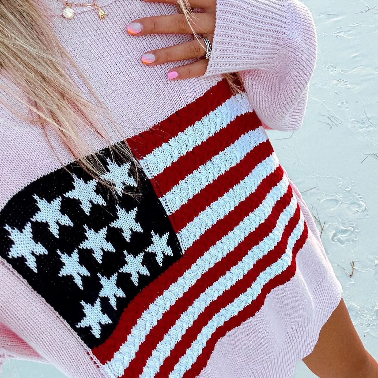 Karwuiio Women's Flag Pattern Long Sleeve Crew Neck Sweater Casual Loose 4th of July Pullover Sweater
