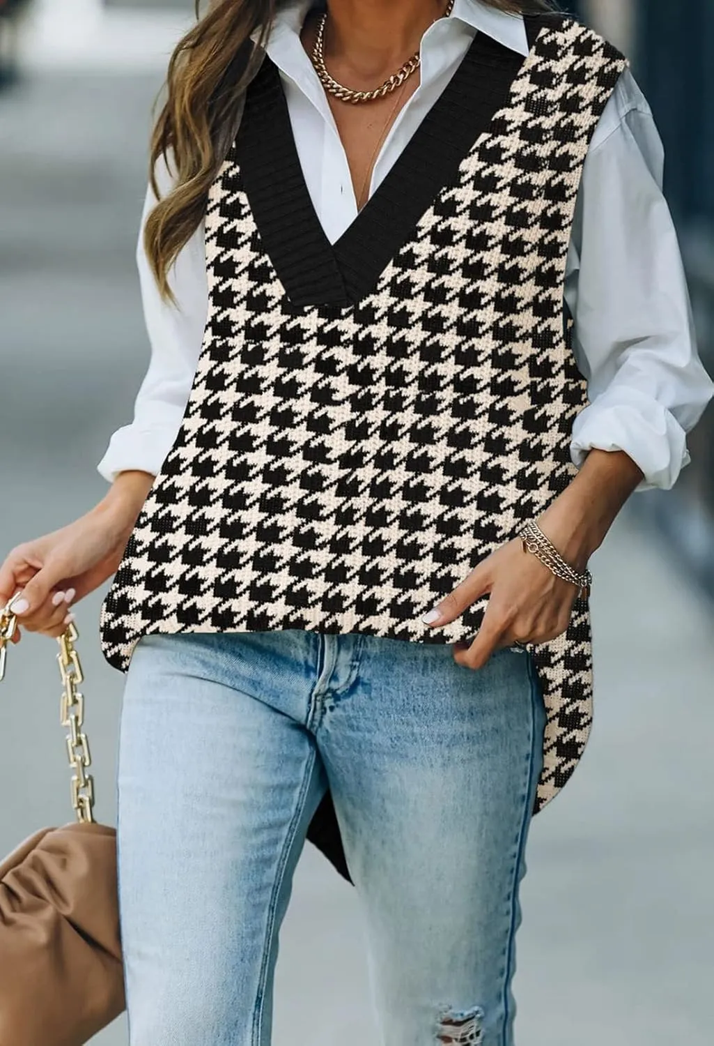 Kisscynest Women's Oversized V Neck Knitted Sweater Vest Casual Loose Sleeveless Sweater Pullover