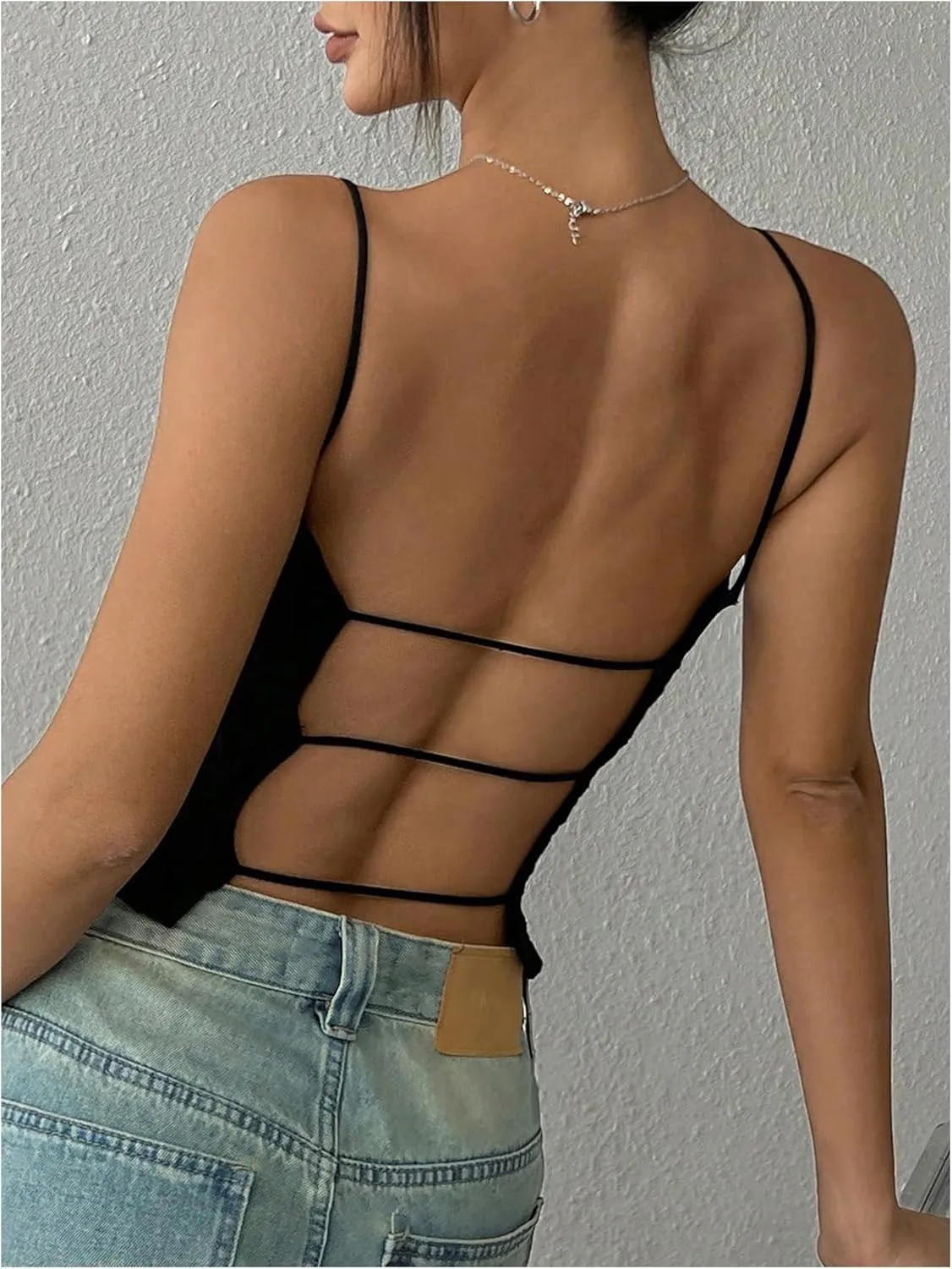 WDIRARA Women's Cut Out Backless Cami Top Sexy Spaghetti Strap Textured Camisole Crop Top