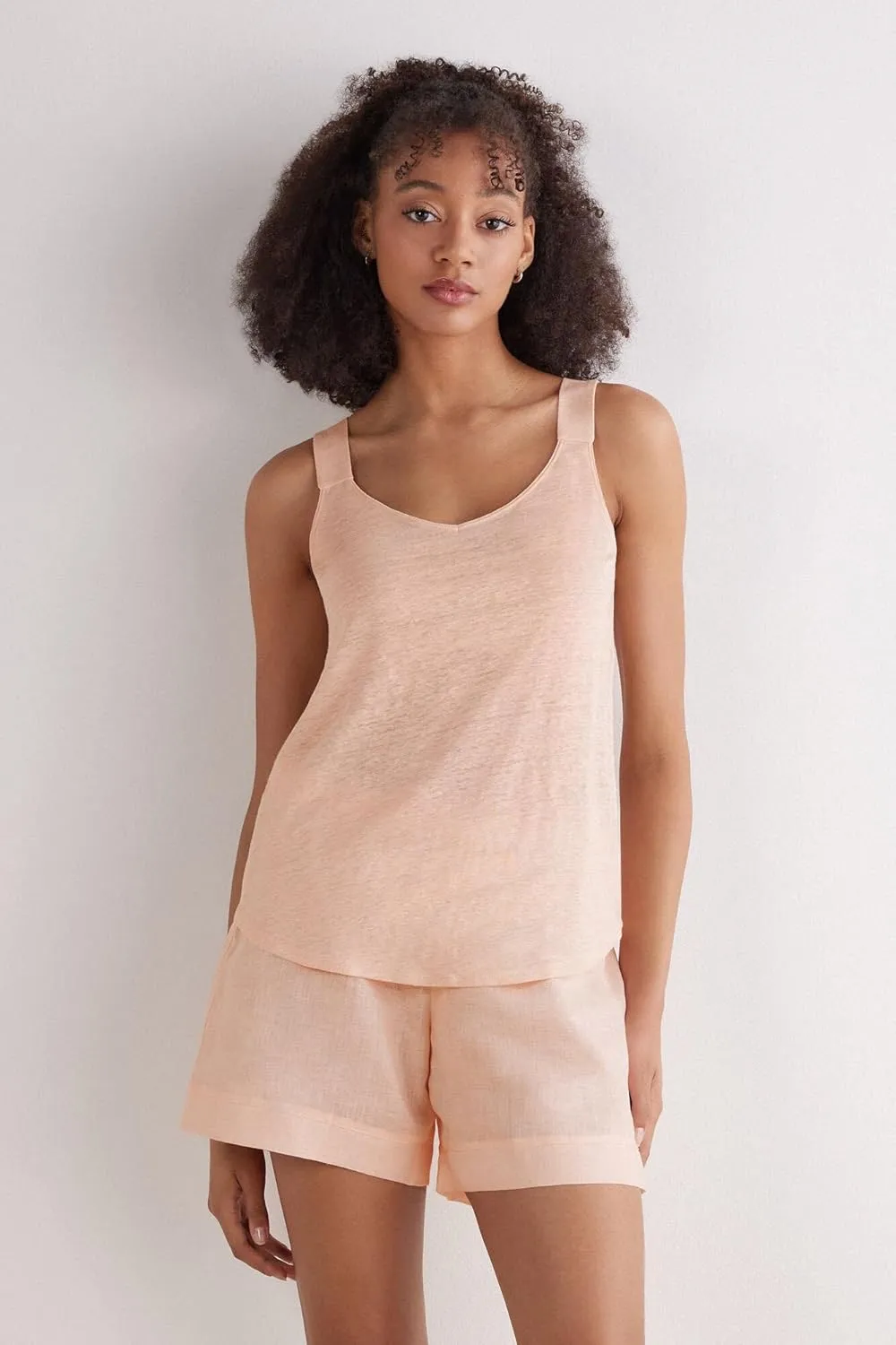 Woman's Linen Tank Top