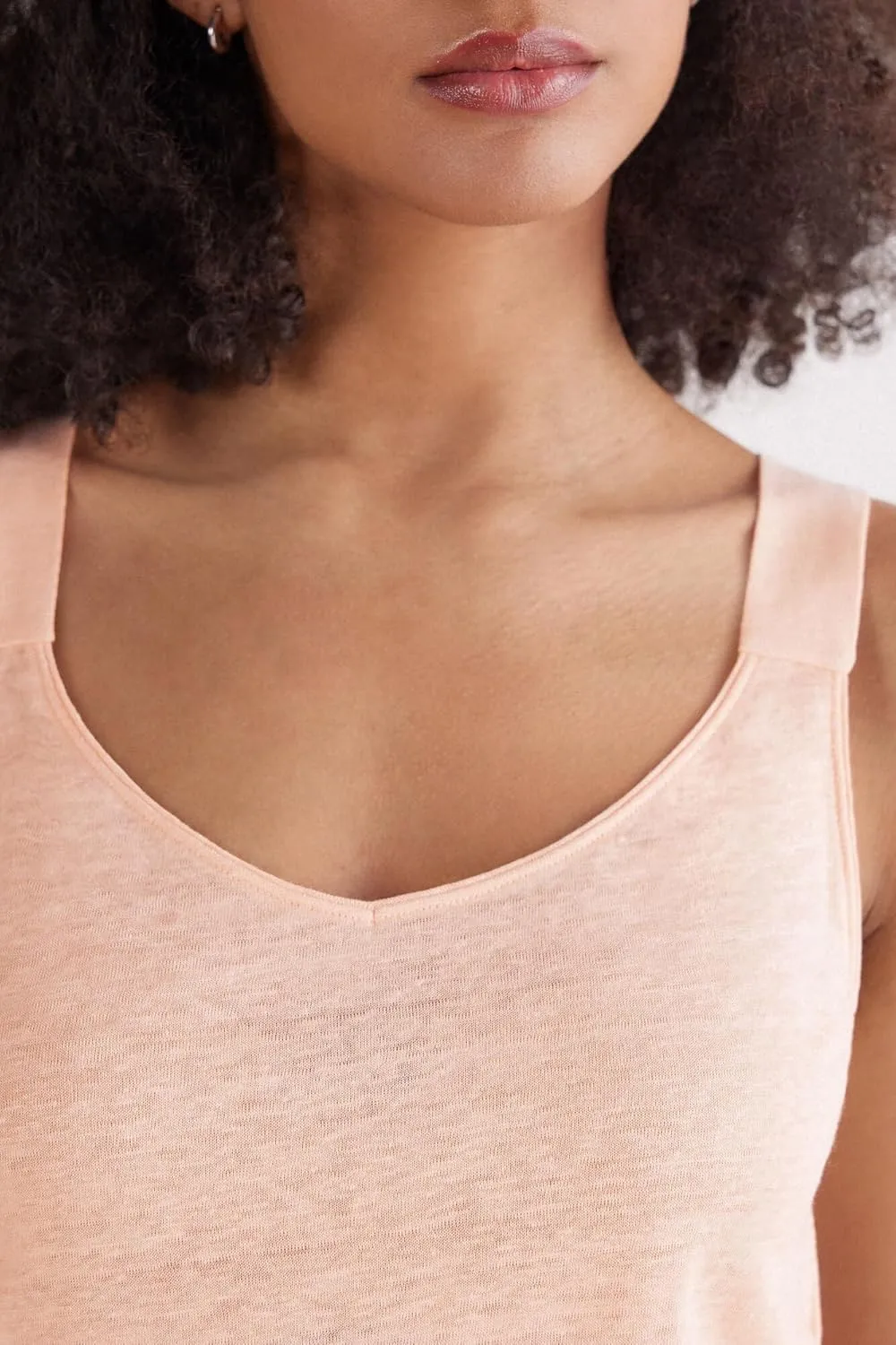 Woman's Linen Tank Top