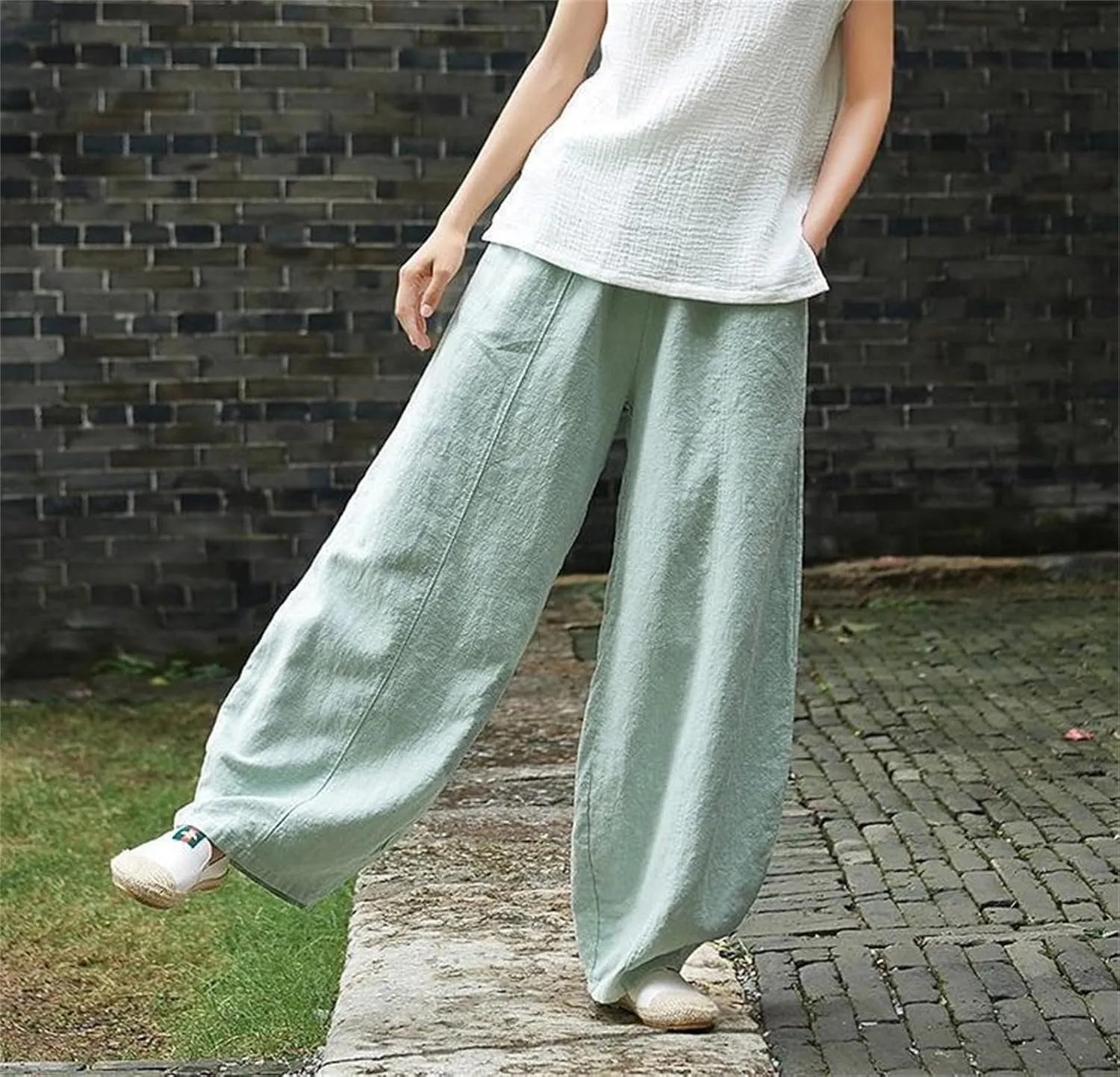 Women's Casual Cotton Linen Baggy Pants Elastic Waist Loose Fit Lantern Trouser Summer Wide Leg Casual Bloomers Pants